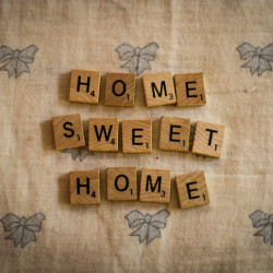 making any room deel like home, home sweet home, scrabble, typography, bows, blue, cute, cozy, comfy, https://wetravelandblog.com