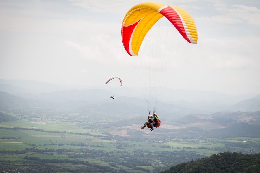flying, paragliding, kites, in the air, get high, high, landscape, dominican republis, https://wetravelandblog.com